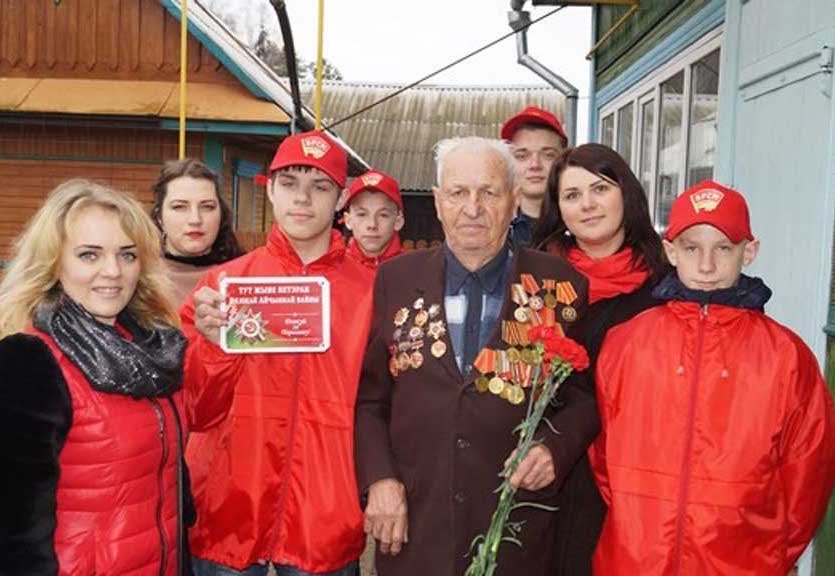 Акция «Здесь живет ветеран» в Ганцевичском районе.