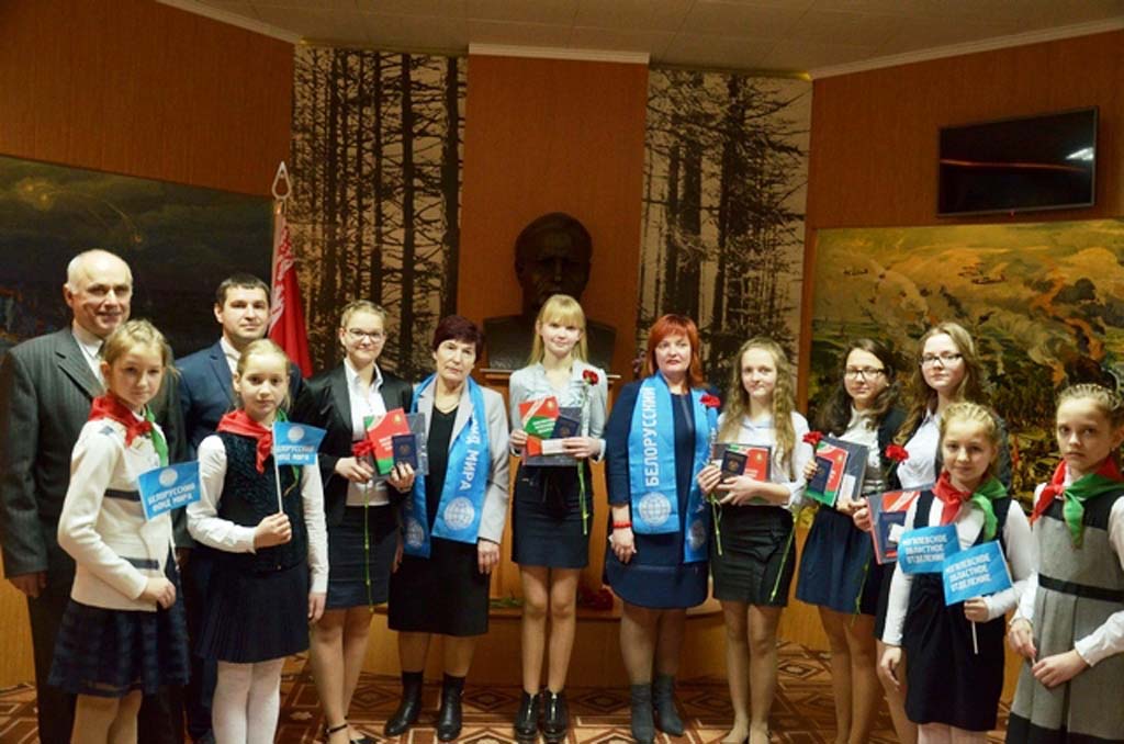 Урачыстая цырымонія ўручэння пашпартоў маладым грамадзянам Рэспублікі Беларусь